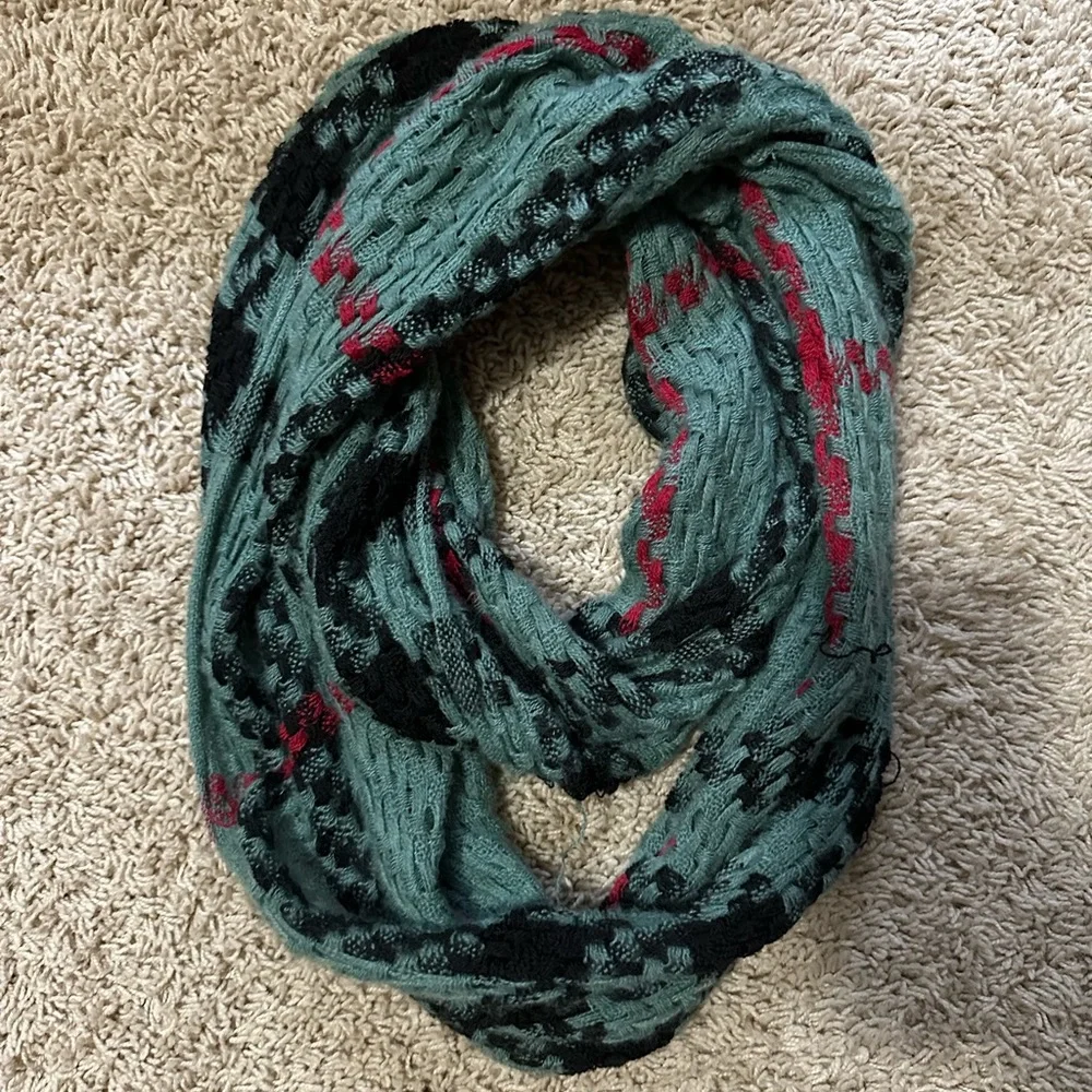 Infinity scarf - Picture 1 of 1